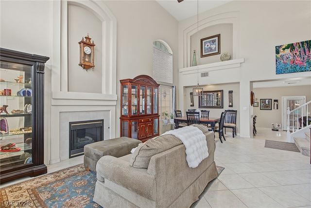 6915 Cedar Basin Avenue, Las Vegas, NV 89142