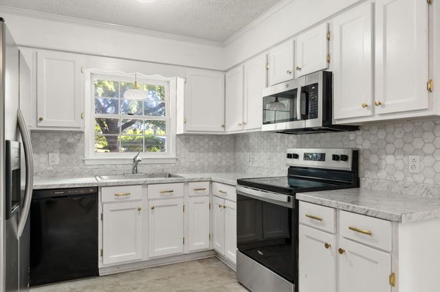 134 Cooper Circle, Santee, SC 29142