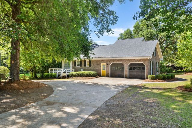 134 Cooper Circle, Santee, SC 29142