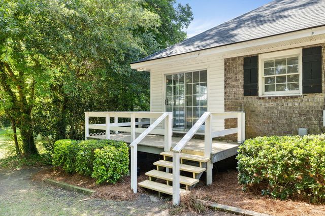 134 Cooper Circle, Santee, SC 29142