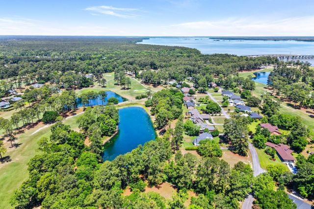 134 Cooper Circle, Santee, SC 29142