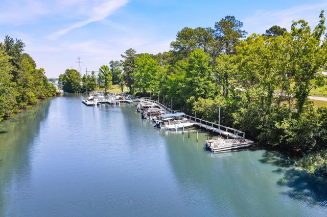 134 Cooper Circle, Santee, SC 29142