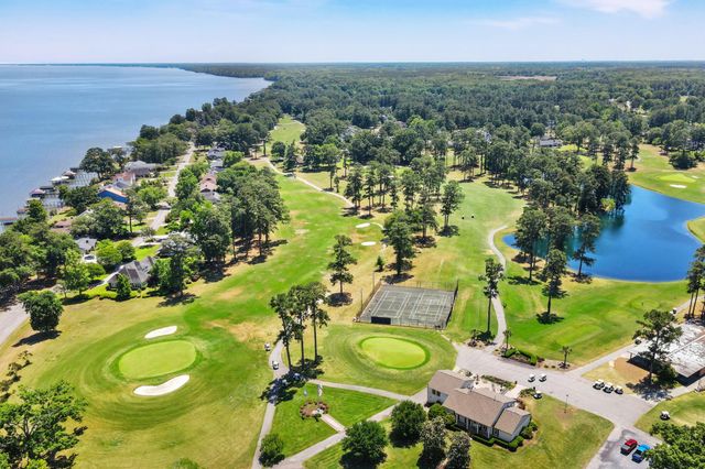 134 Cooper Circle, Santee, SC 29142