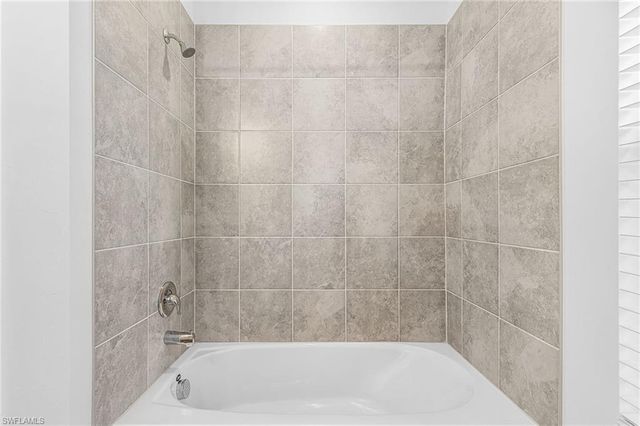 1485 Weeping Willow CT, Cape Coral, FL 33909