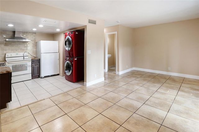 6336 Boulevard Of Champions 5, North Lauderdale, FL 33068