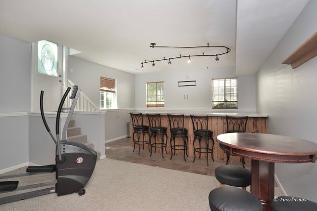 1290 Savanna Lane, Woodstock, IL 60098