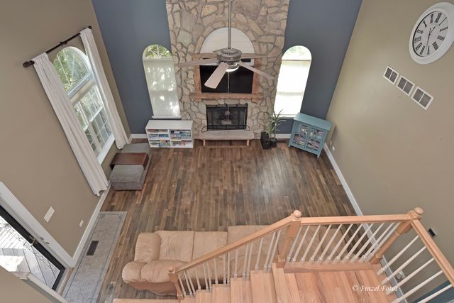 1290 Savanna Lane, Woodstock, IL 60098