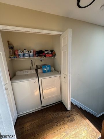 9 Picaron Pl, Old Bridge Twp., NJ 08879