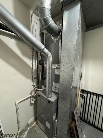 9 Picaron Pl, Old Bridge Twp., NJ 08879