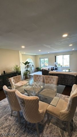 9 Picaron Pl, Old Bridge Twp., NJ 08879