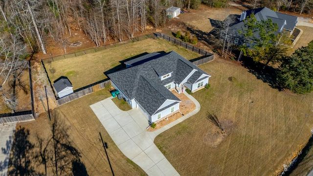 1578 Cummings Road, Smiths Station, AL 36877