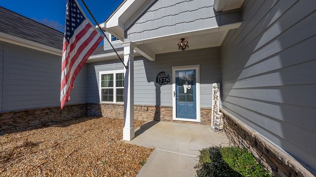 1578 Cummings Road, Smiths Station, AL 36877