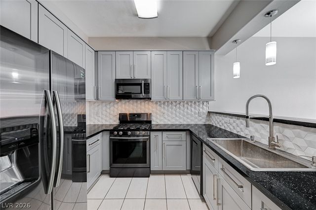 2830 Serenidad Drive, Las Vegas, NV 89123