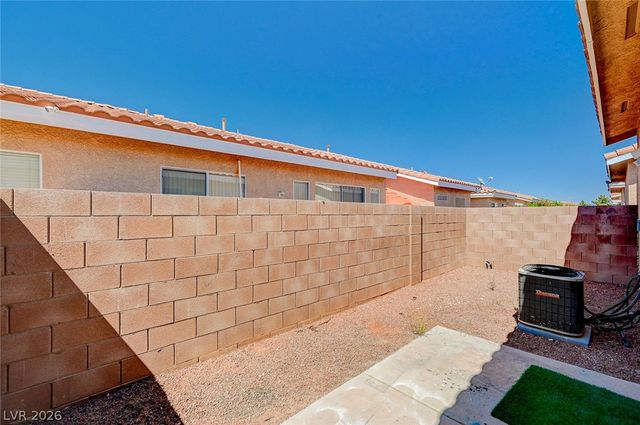 2830 Serenidad Drive, Las Vegas, NV 89123