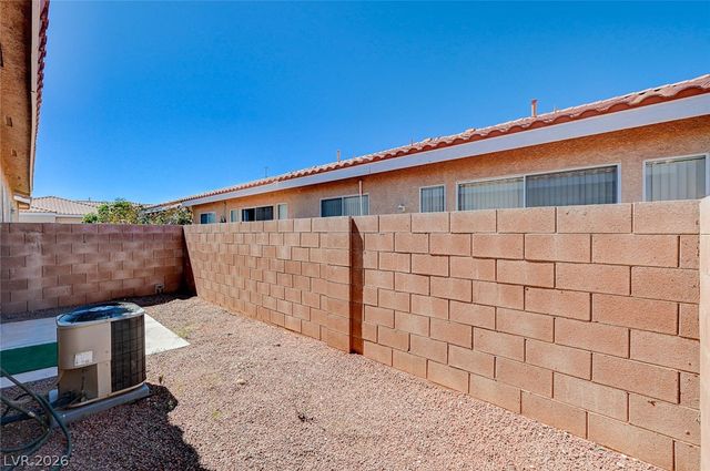2830 Serenidad Drive, Las Vegas, NV 89123