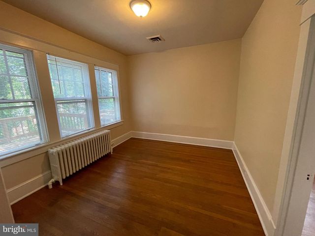 3017 3RD ST N, Arlington, VA 22201