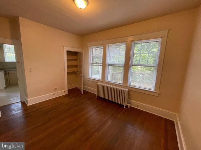 3017 3RD ST N, Arlington, VA 22201