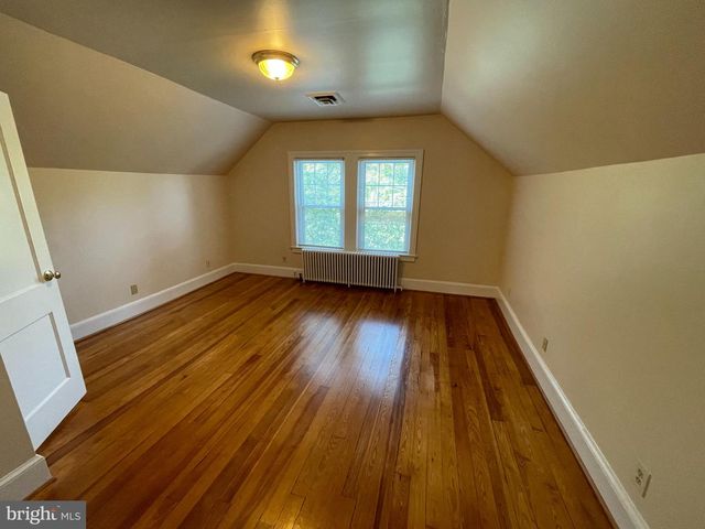 3017 3RD ST N, Arlington, VA 22201
