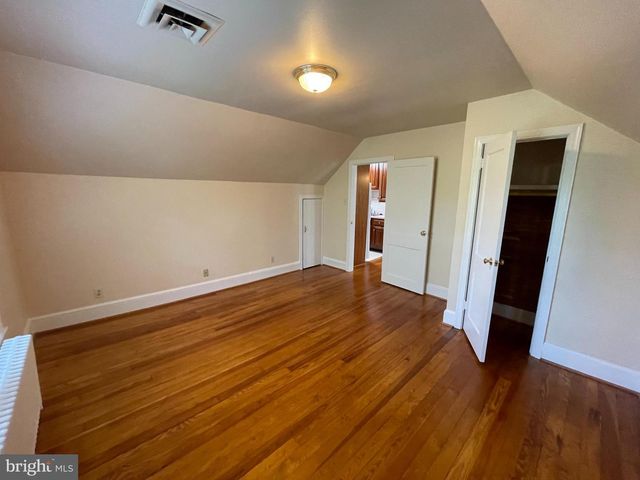 3017 3RD ST N, Arlington, VA 22201