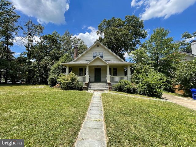 3017 3RD ST N, Arlington, VA 22201