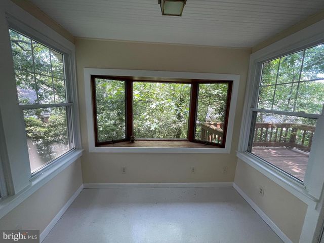 3017 3RD ST N, Arlington, VA 22201