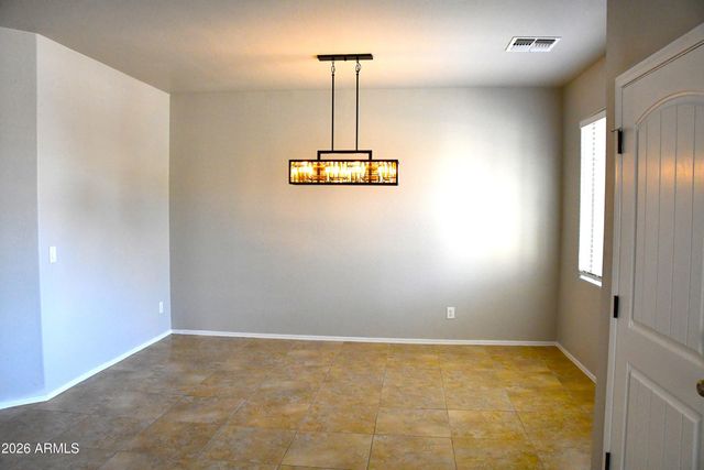 8787 W GARDENIA Avenue, Glendale, AZ 85305