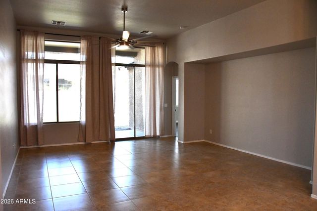 8787 W GARDENIA Avenue, Glendale, AZ 85305