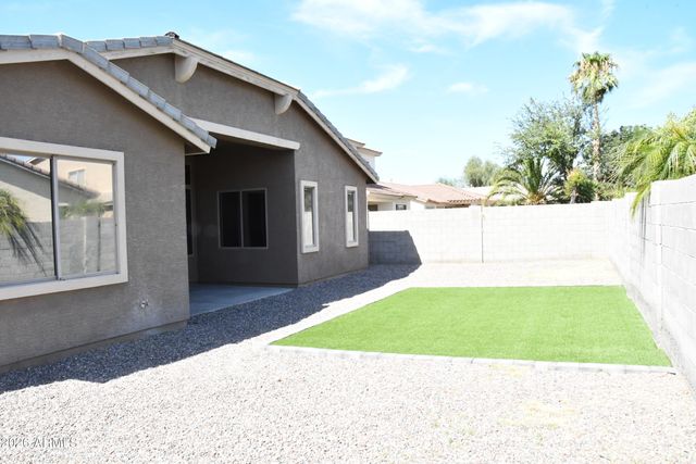 8787 W GARDENIA Avenue, Glendale, AZ 85305