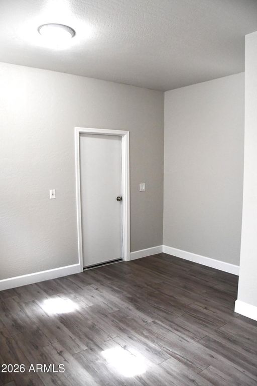 8787 W GARDENIA Avenue, Glendale, AZ 85305