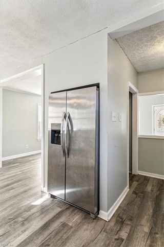 1616 Bena LN, Hayes, VA 23072