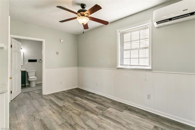 1616 Bena LN, Hayes, VA 23072