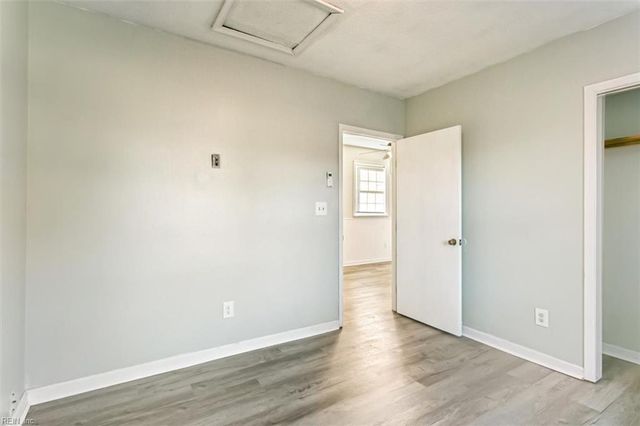 1616 Bena LN, Hayes, VA 23072