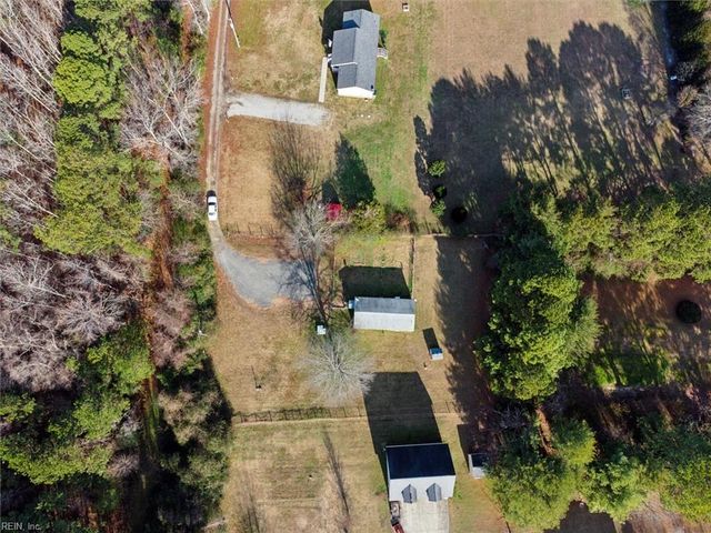 1616 Bena LN, Hayes, VA 23072