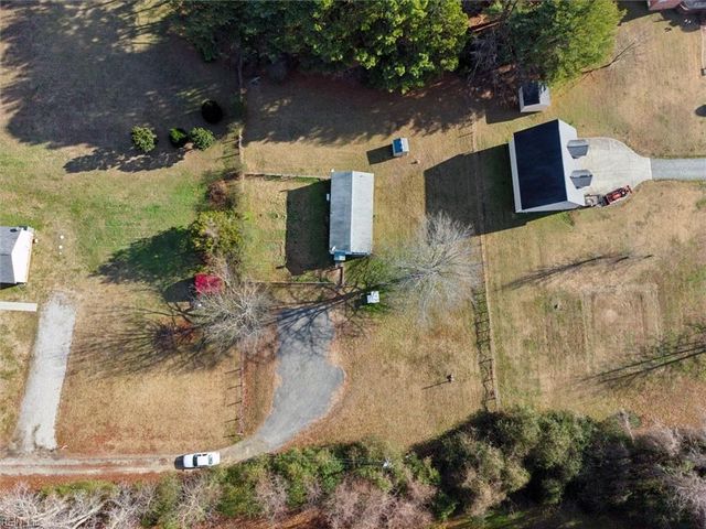 1616 Bena LN, Hayes, VA 23072