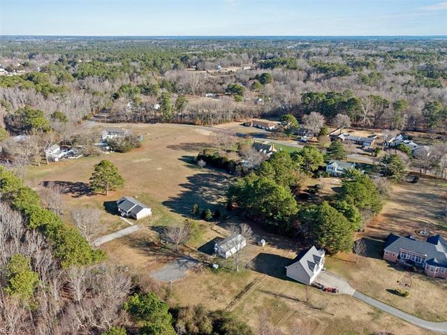 1616 Bena LN, Hayes, VA 23072