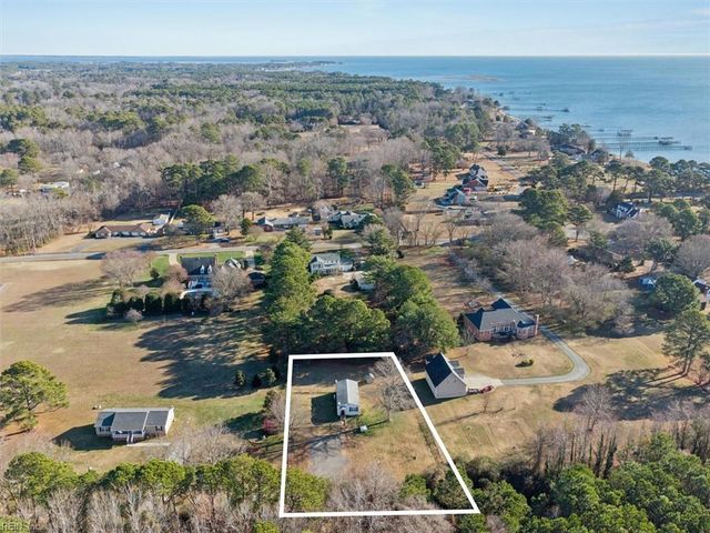 1616 Bena LN, Hayes, VA 23072