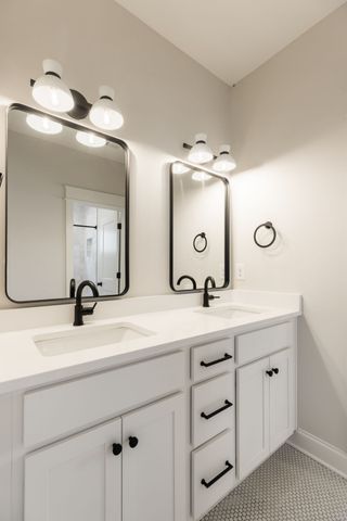 2610A Barclay Dr, Nashville, TN 37206