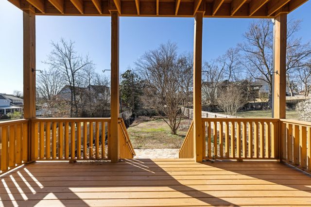 2610A Barclay Dr, Nashville, TN 37206