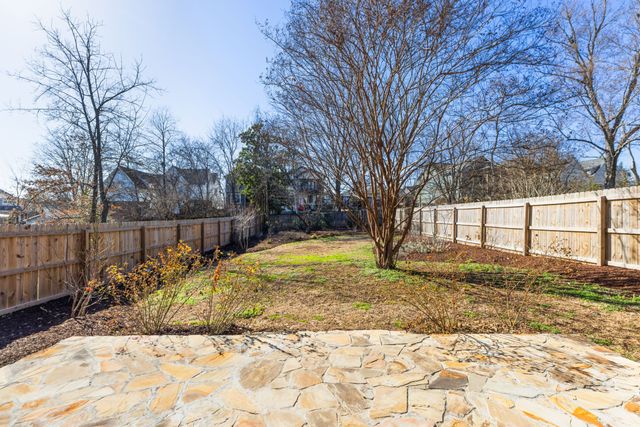 2610A Barclay Dr, Nashville, TN 37206