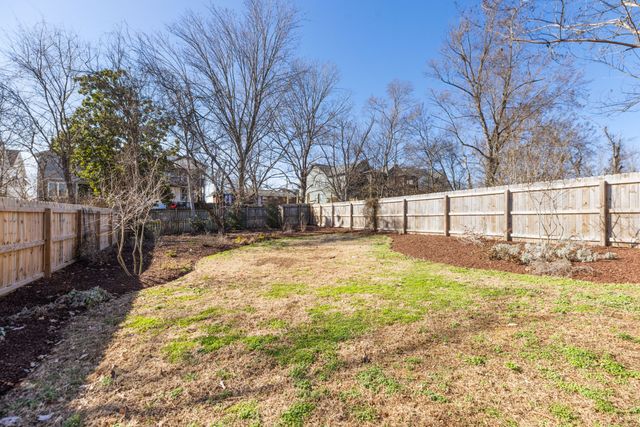 2610A Barclay Dr, Nashville, TN 37206