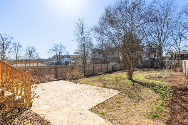 2610A Barclay Dr, Nashville, TN 37206