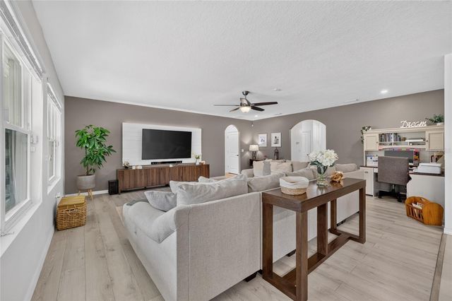 4222 NE 29TH PLACE, Ocala, FL 34470