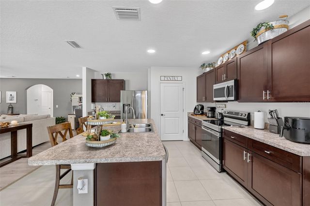 4222 NE 29TH PLACE, Ocala, FL 34470