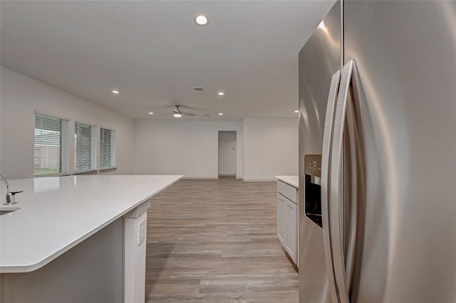 1203 Hyde Lake Lane, Missouri City, TX 77459