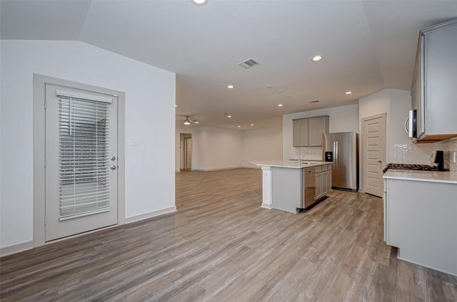 1203 Hyde Lake Lane, Missouri City, TX 77459