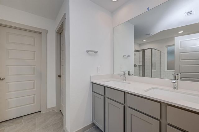 1203 Hyde Lake Lane, Missouri City, TX 77459