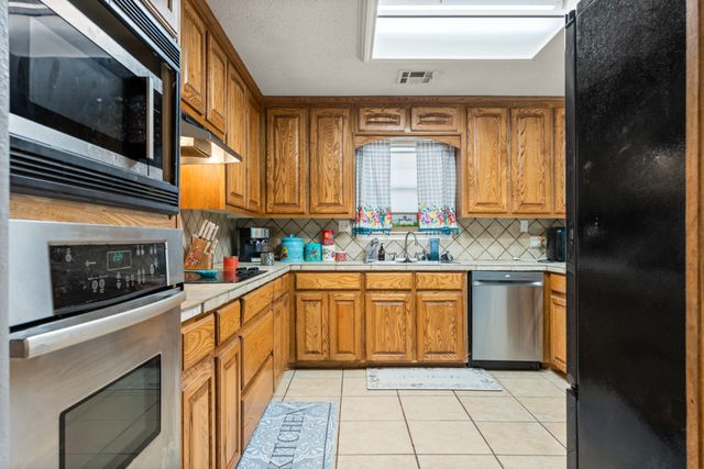 201 Chaparral Drive, Hillsboro, TX 76645