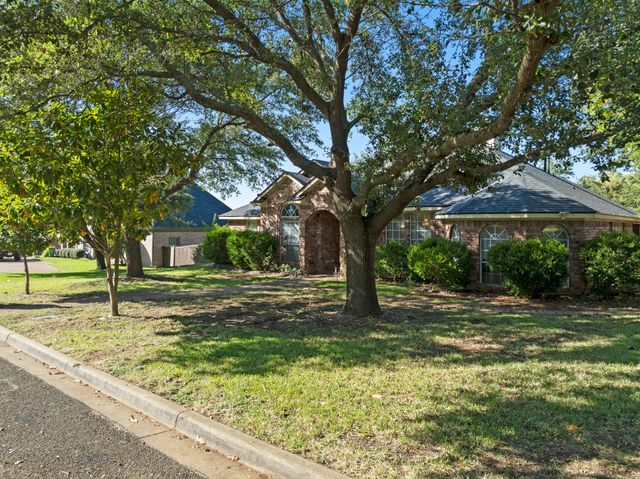 201 Chaparral Drive, Hillsboro, TX 76645