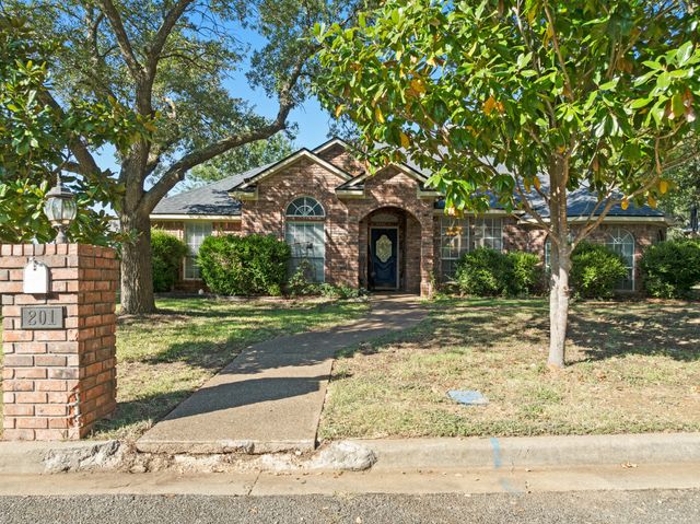 201 Chaparral Drive, Hillsboro, TX 76645