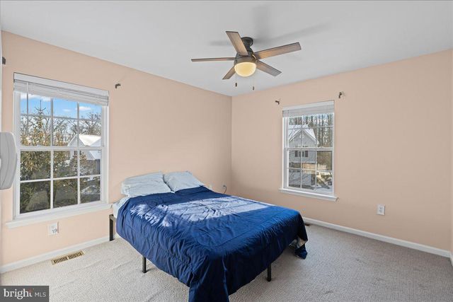 246 BRINLEY DR, Pennington, NJ 08534